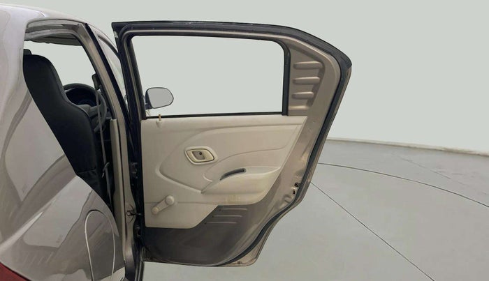 2017 Datsun Redi Go T (O), Petrol, Manual, 45,514 km, RHS Rear Door