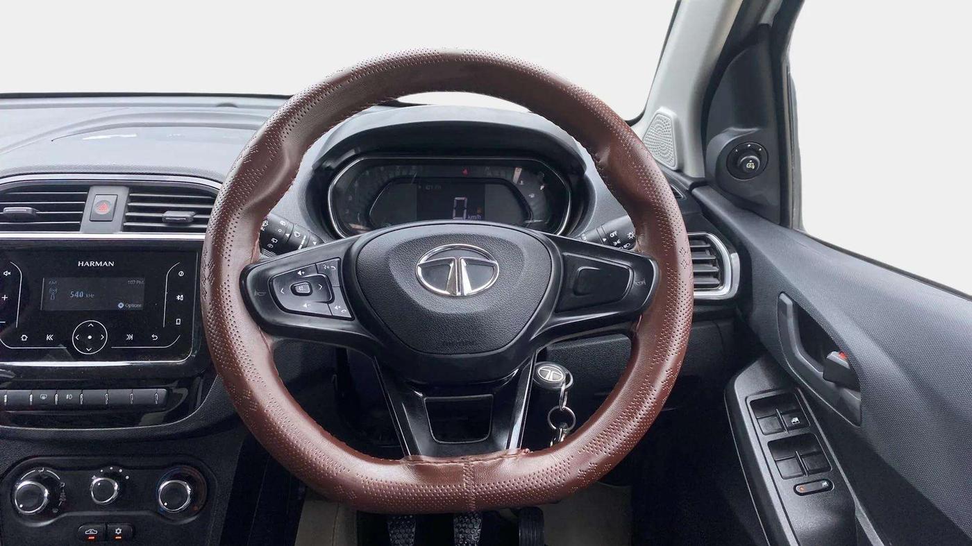 2022 Tata TIAGO NRG XT MT, Petrol, Manual, 9,756 km, Steering Wheel Close Up