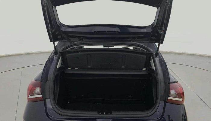 2025 Hyundai NEW I20 SPORTZ 1.5 MT, Diesel, Manual, 29,126 km, Boot Open Zoomed View