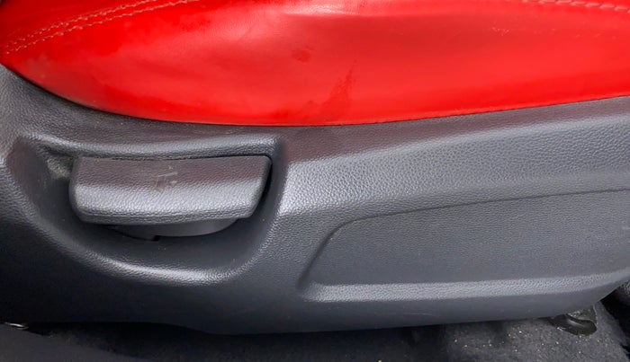 2019 Hyundai Elite i20 1.2 MAGNA PLUS VTVT, Petrol, Manual, 10,879 km, Driver Side Adjustment Panel