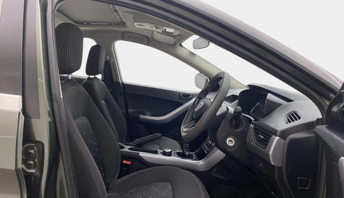2021 Tata NEXON XM SUNROOF PETROL, Petrol, Manual, 59,727 km, Right Side Front Door Cabin