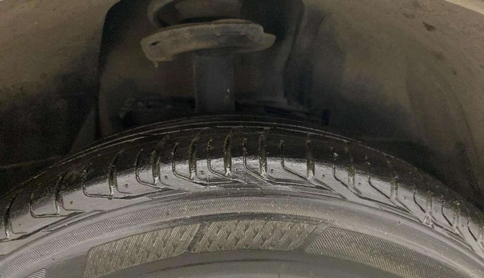 2021 Tata NEXON XM SUNROOF PETROL, Petrol, Manual, 59,727 km, Right Front Tyre Tread