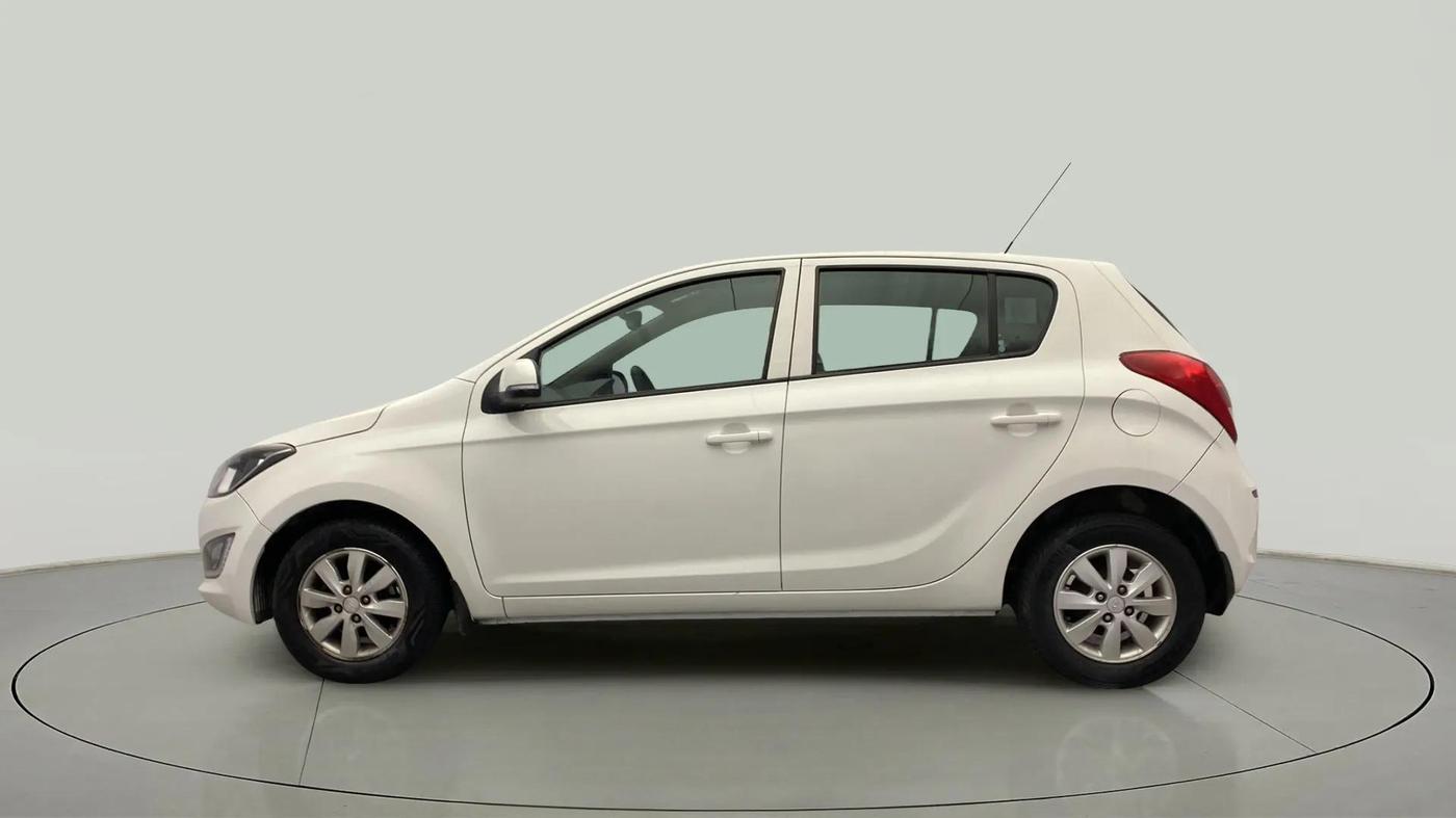 2013 Hyundai i20 SPORTZ 1.2, Petrol, Manual, 41,017 km, Left Side