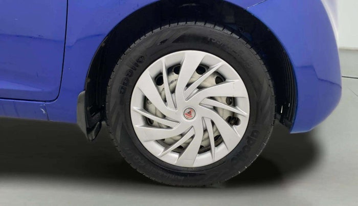 2018 Hyundai Eon ERA +, Petrol, Manual, 58,074 km, Right Front Wheel