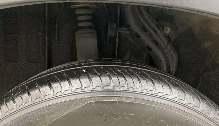 2022 Nissan MAGNITE XL, Petrol, Manual, 29,767 km, Right Rear Tyre Tread