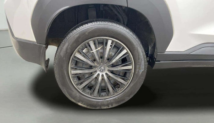 2022 Nissan MAGNITE XL, Petrol, Manual, 29,767 km, Right Rear Wheel