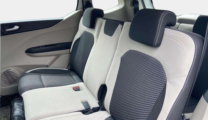 2020 Renault TRIBER RXZ, Petrol, Manual, 32,101 km, Right Side Rear Door Cabin