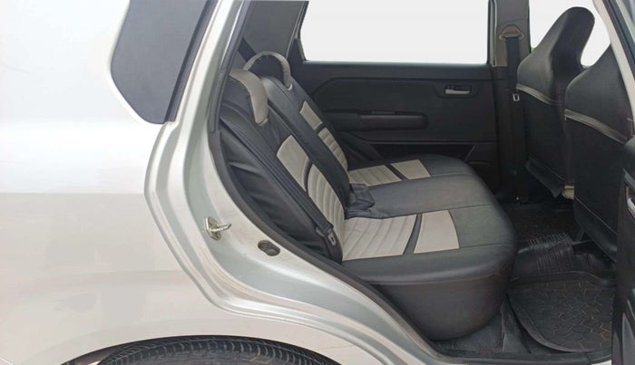 2022 Maruti New Wagon-R VXI 1.0, Petrol, Manual, 35,486 km, Right Side Rear Door Cabin