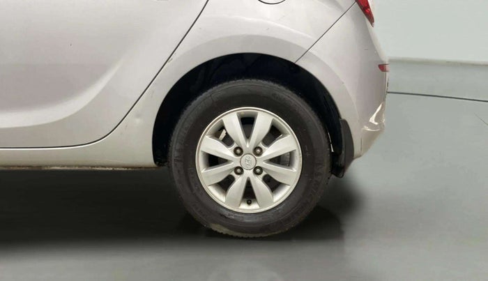 2014 Hyundai i20 SPORTZ 1.2, Petrol, Manual, 71,453 km, Left Rear Wheel