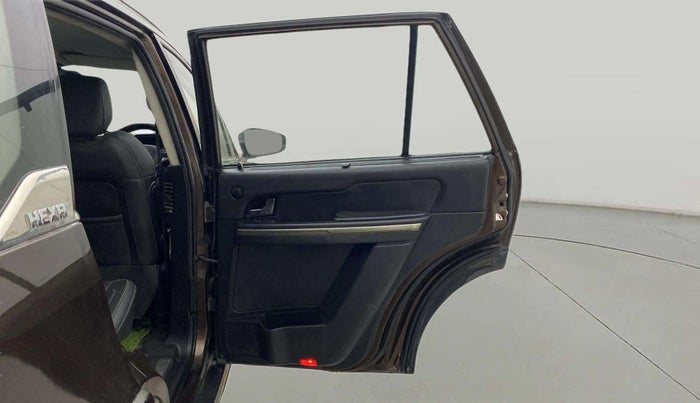 2018 Tata Hexa XT 4X2 7 STR, Diesel, Manual, 1,29,969 km, RHS Rear Door