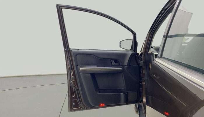 2018 Tata Hexa XT 4X2 7 STR, Diesel, Manual, 1,29,969 km, LHS Front Door