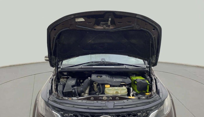 2018 Tata Hexa XT 4X2 7 STR, Diesel, Manual, 1,29,969 km, Open Bonet