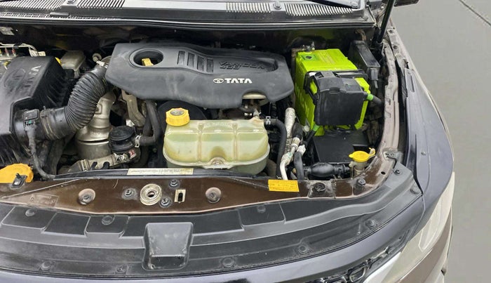 2018 Tata Hexa XT 4X2 7 STR, Diesel, Manual, 1,29,969 km, Engine View - Left