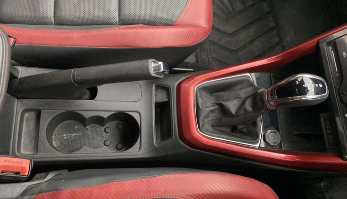 2022 Skoda KUSHAQ MONTE CARLO 1.5L TSI DSG, Petrol, Automatic, 44,266 km, Gear Lever