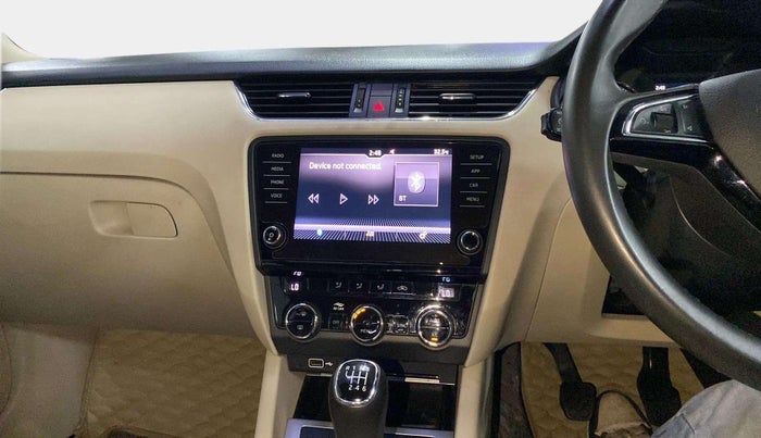 2019 Skoda Octavia STYLE 1.4 TSI, Petrol, Manual, 37,386 km, Air Conditioner