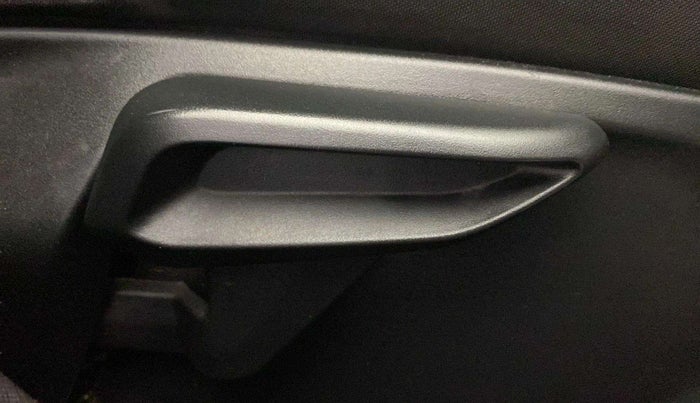 2020 Tata NEXON XZ PLUS (O) DIESEL, Diesel, Manual, 76,418 km, Driver Side Adjustment Panel