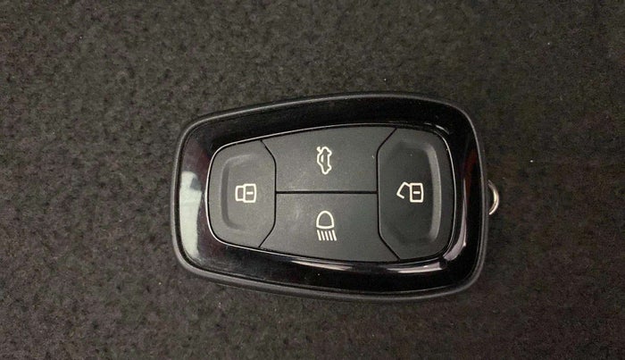 2020 Tata NEXON XZ PLUS (O) DIESEL, Diesel, Manual, 76,418 km, Key Close Up
