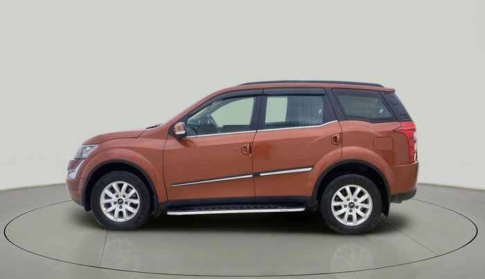 2016 Mahindra XUV500 W10, Diesel, Manual, 1,10,513 km, Left Side