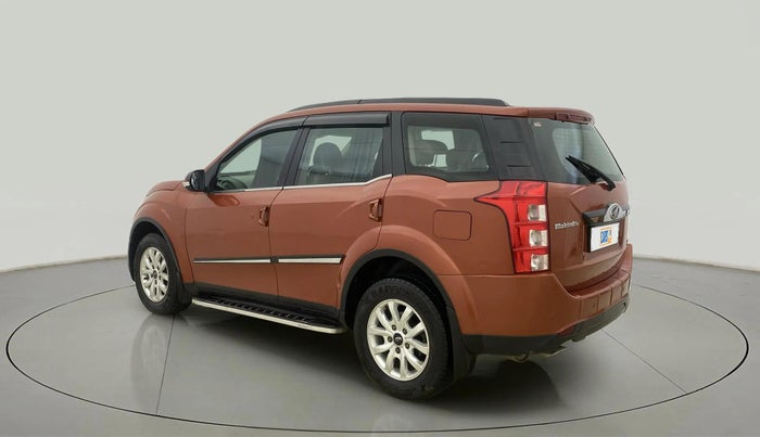 2016 Mahindra XUV500 W10, Diesel, Manual, 1,10,513 km, Left Back Diagonal
