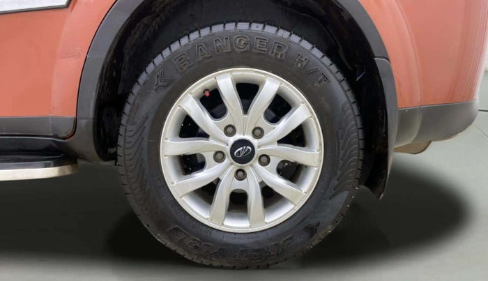 2016 Mahindra XUV500 W10, Diesel, Manual, 1,10,513 km, Left Rear Wheel