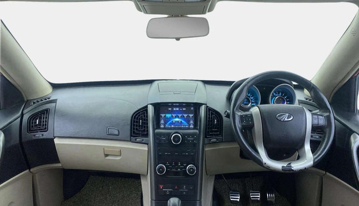 2016 Mahindra XUV500 W10, Diesel, Manual, 1,10,513 km, Dashboard