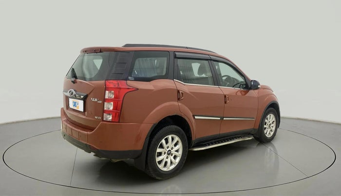 2016 Mahindra XUV500 W10, Diesel, Manual, 1,10,513 km, Right Back Diagonal