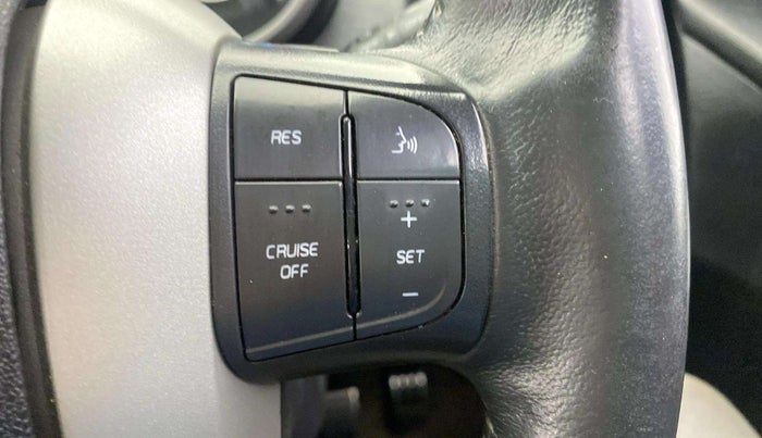 2016 Mahindra XUV500 W10, Diesel, Manual, 1,10,513 km, Adaptive Cruise Control