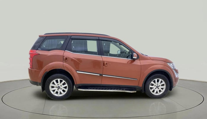 2016 Mahindra XUV500 W10, Diesel, Manual, 1,10,513 km, Right Side View