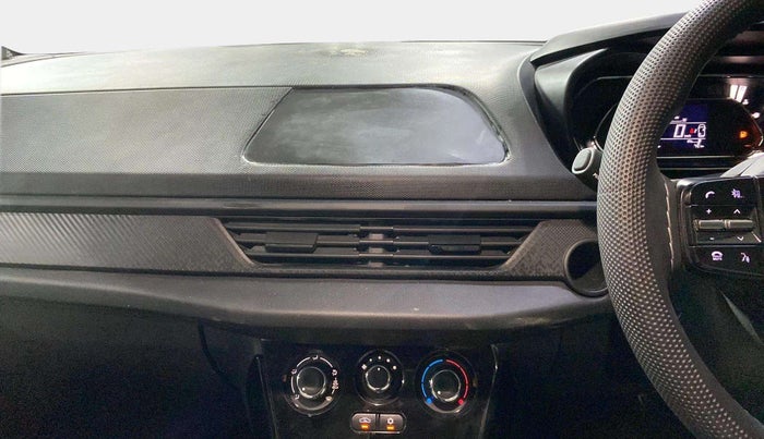 2024 Tata NEXON SMART+ SUNROOF 1.2 PETROL, Petrol, Manual, 7,194 km, Air Conditioner