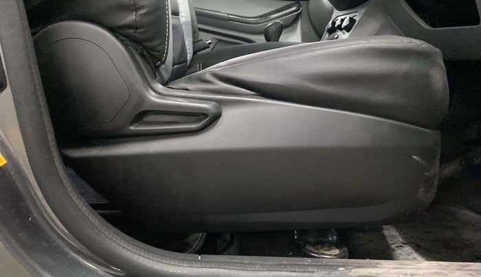 2022 Tata Tiago XT CNG, CNG, Manual, 37,952 km, Driver Side Adjustment Panel