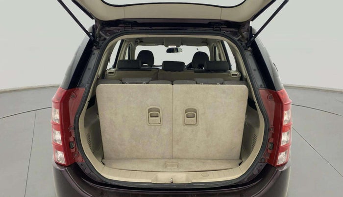 2016 Mahindra XUV500 W4, Diesel, Manual, 1,17,929 km, Boot Open Zoomed View