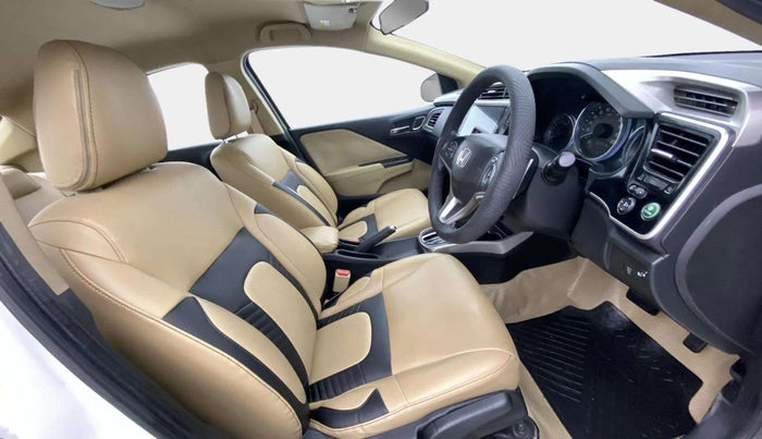 2017 Honda City 1.5L I-VTE V CVT, Petrol, Automatic, 40,720 km, Right Side Front Door Cabin