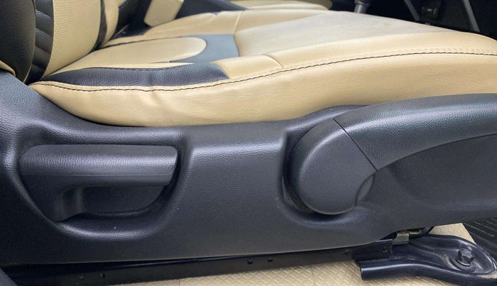 2017 Honda City 1.5L I-VTE V CVT, Petrol, Automatic, 40,720 km, Driver Side Adjustment Panel