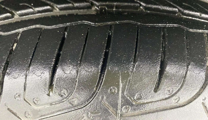 2017 Honda City 1.5L I-VTE V CVT, Petrol, Automatic, 40,720 km, Left Front Tyre Tread