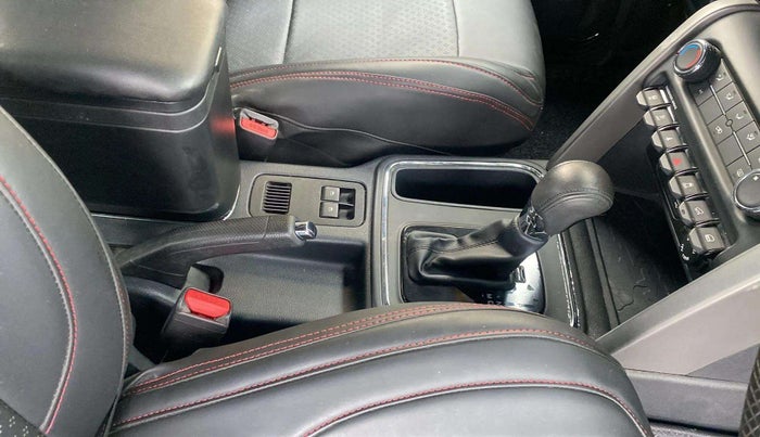 2023 Mahindra Thar LX P 2WD AT HT, Petrol, Automatic, 11,210 km, Gear Lever