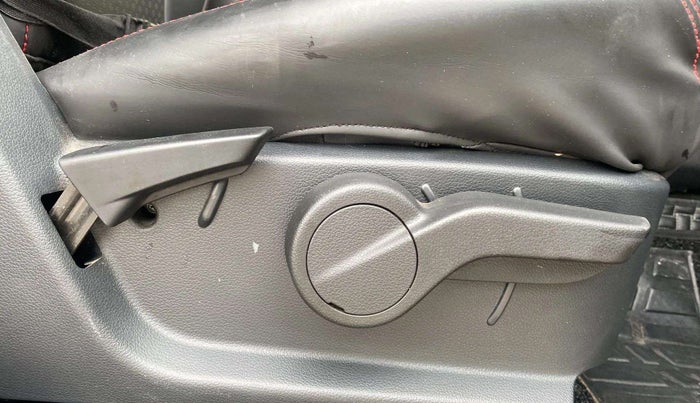 2023 Mahindra Thar LX P 2WD AT HT, Petrol, Automatic, 11,210 km, Driver Side Adjustment Panel
