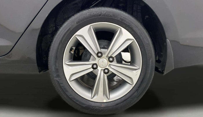 2018 Hyundai Verna 1.6 VTVT SX O, Petrol, Manual, 35,068 km, Left Rear Wheel