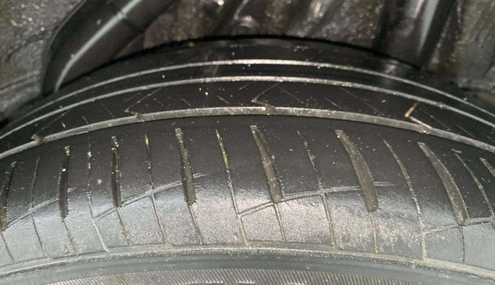 2018 Hyundai Verna 1.6 VTVT SX O, Petrol, Manual, 35,068 km, Left Rear Tyre Tread