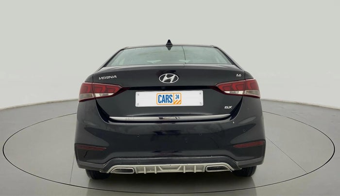 2018 Hyundai Verna 1.6 VTVT SX O, Petrol, Manual, 35,068 km, Back/Rear