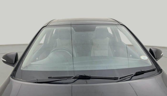2018 Hyundai Verna 1.6 VTVT SX O, Petrol, Manual, 35,068 km, Front Windshield
