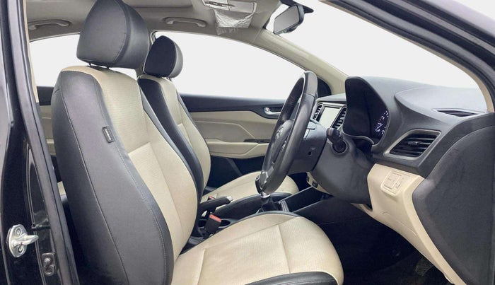2018 Hyundai Verna 1.6 VTVT SX O, Petrol, Manual, 35,068 km, Right Side Front Door Cabin