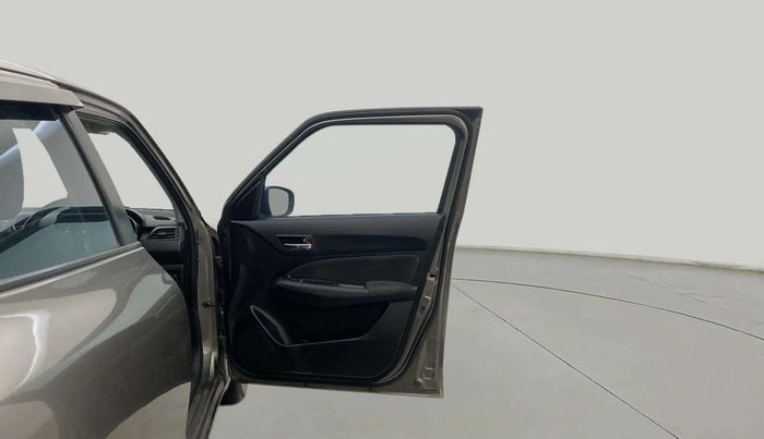 2020 Maruti Swift VXI, Petrol, Manual, 43,468 km, RHS Front Door