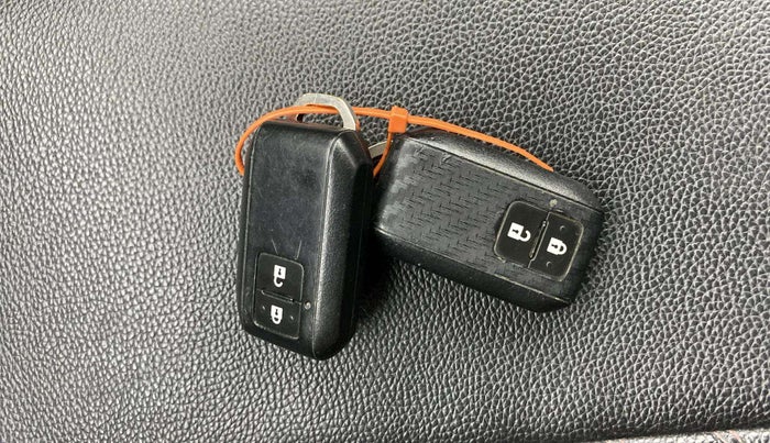 2018 Maruti Swift ZDI AMT, Diesel, Automatic, 92,237 km, Key Close Up