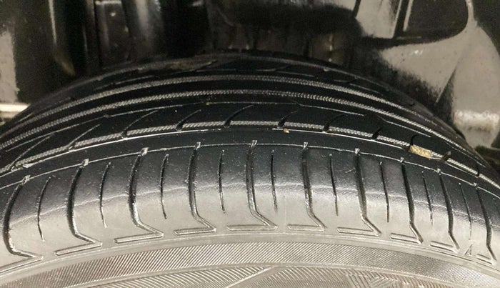 2018 Maruti Swift ZDI AMT, Diesel, Automatic, 92,237 km, Right Rear Tyre Tread