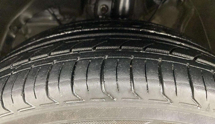 2018 Maruti Swift ZDI AMT, Diesel, Automatic, 92,237 km, Left Front Tyre Tread