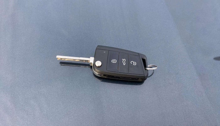 2021 Skoda KUSHAQ STYLE 1.5L TSI MT, Petrol, Manual, 65,849 km, Key Close Up