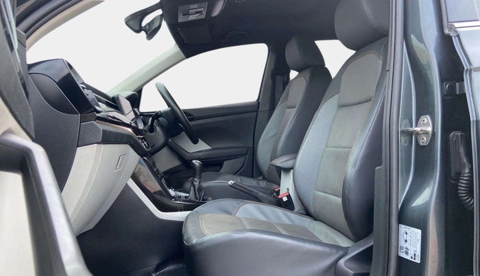 2021 Skoda KUSHAQ STYLE 1.5L TSI MT, Petrol, Manual, 65,849 km, Right Side Front Door Cabin