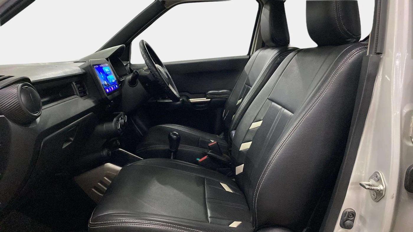 2019 Maruti IGNIS SIGMA 1.2, Petrol, Manual, 91,008 km, Right Side Front Door Cabin