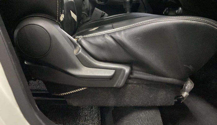 2019 Maruti IGNIS SIGMA 1.2, Petrol, Manual, 91,008 km, Driver Side Adjustment Panel
