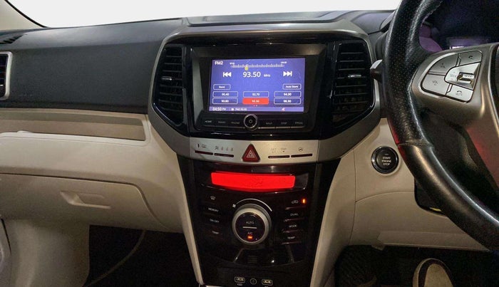 2021 Mahindra XUV300 W8 (O) 1.5 DIESEL AMT DUAL TONE, Diesel, Automatic, 66,857 km, Air Conditioner